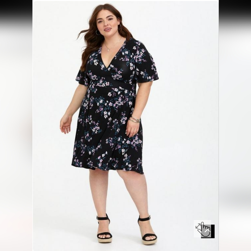 NWT Torrid Black Floral Skater Dress Sz 1X